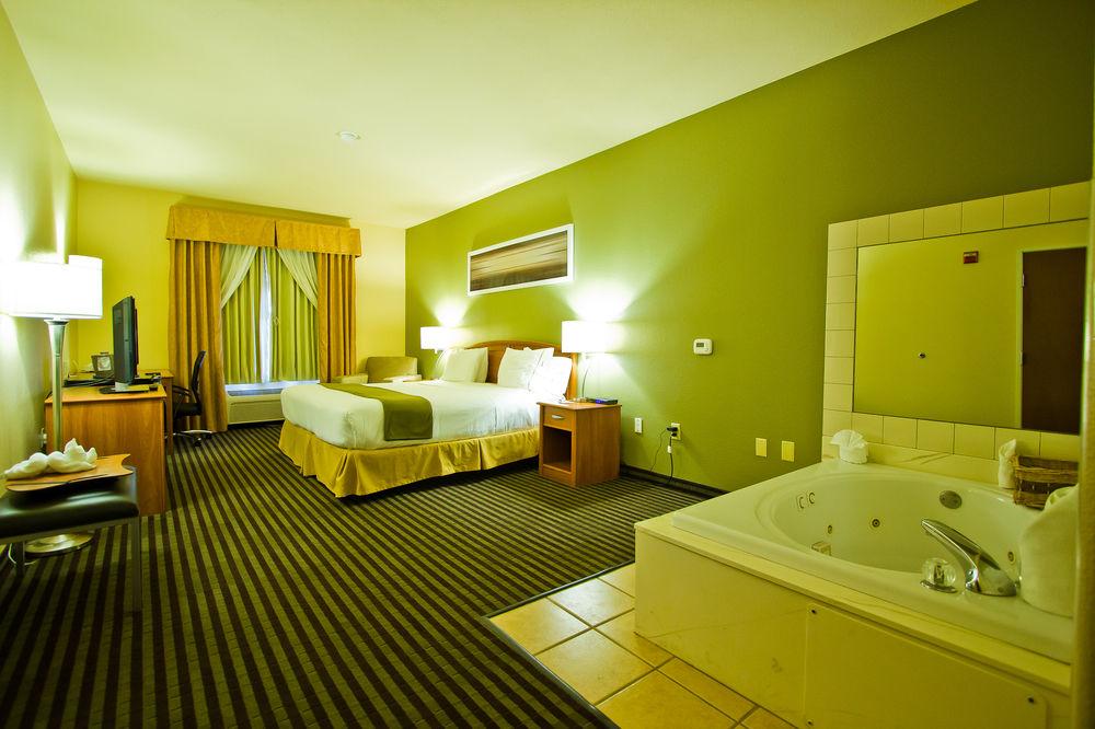 Holiday Inn Express Hotel And Suites Bastrop By Ihg Kültér fotó