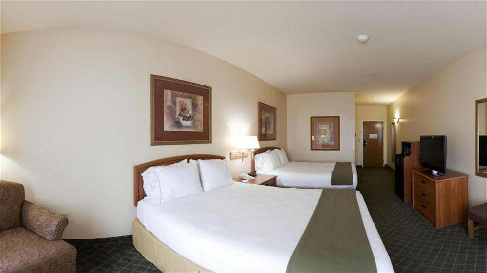 Holiday Inn Express Hotel And Suites Bastrop By Ihg Kültér fotó