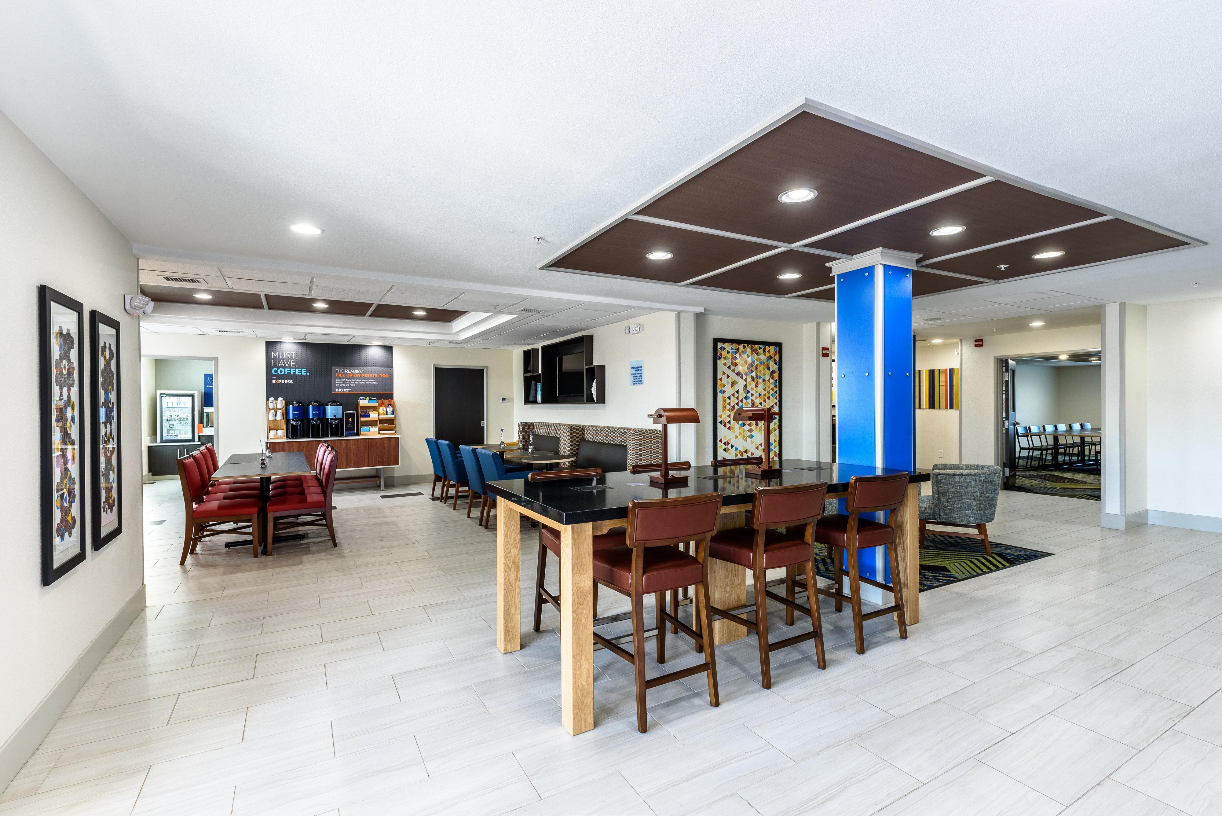 Holiday Inn Express Hotel And Suites Bastrop By Ihg Kültér fotó