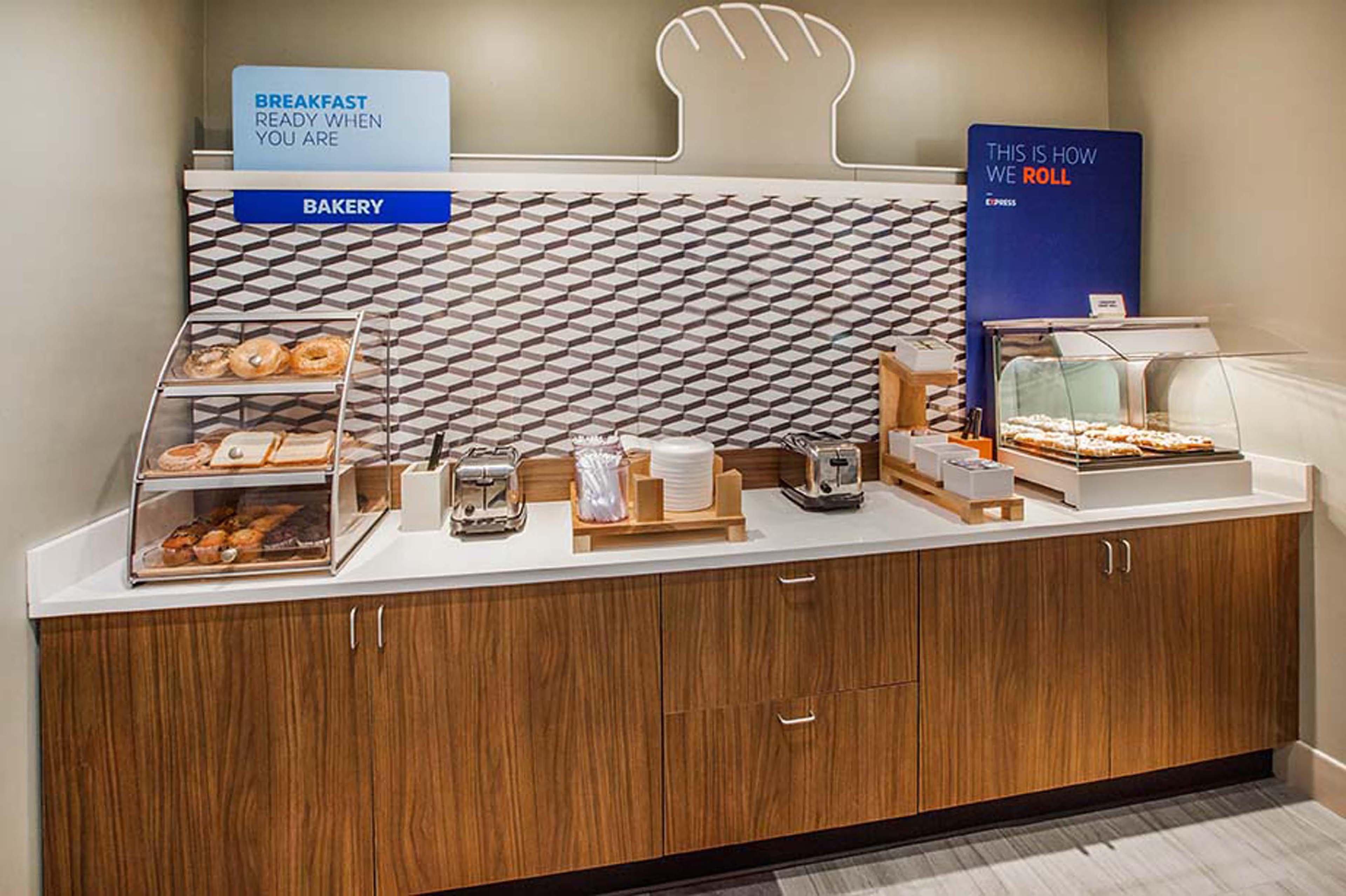 Holiday Inn Express Hotel And Suites Bastrop By Ihg Kültér fotó