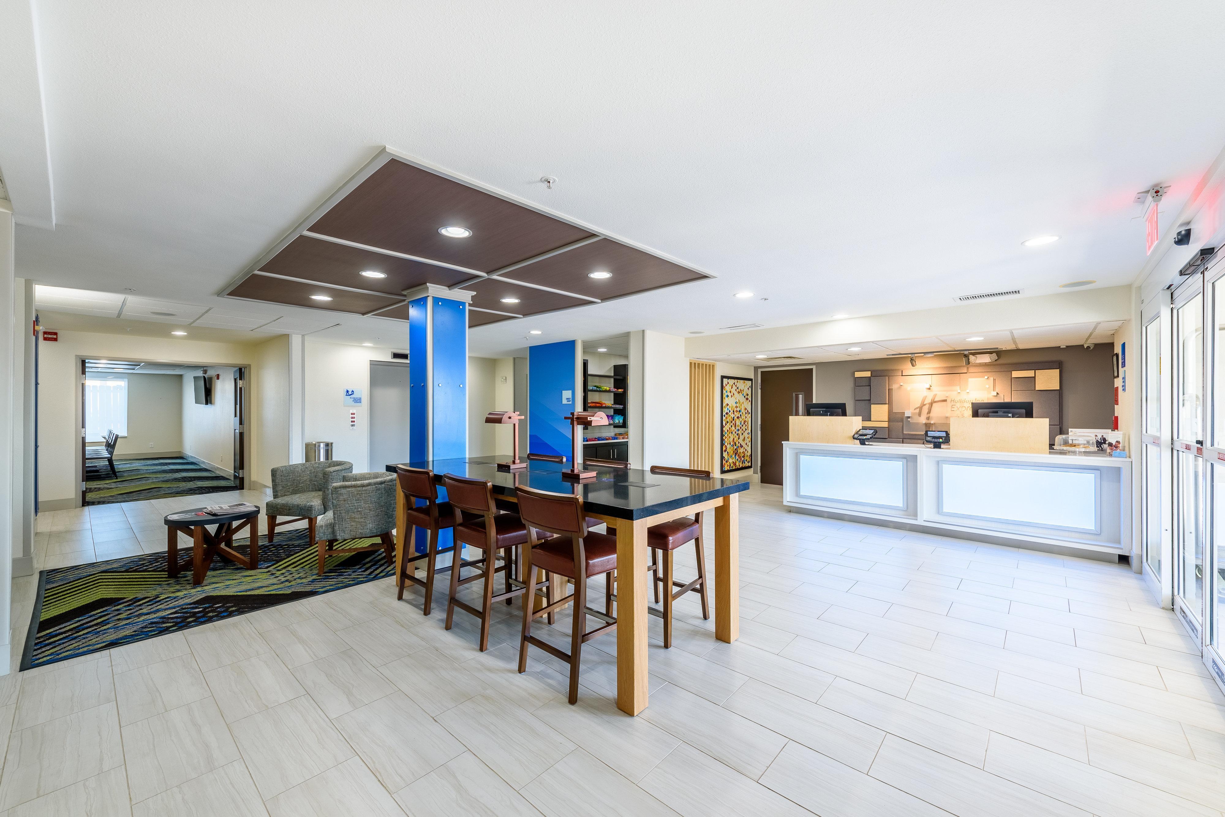 Holiday Inn Express Hotel And Suites Bastrop By Ihg Kültér fotó