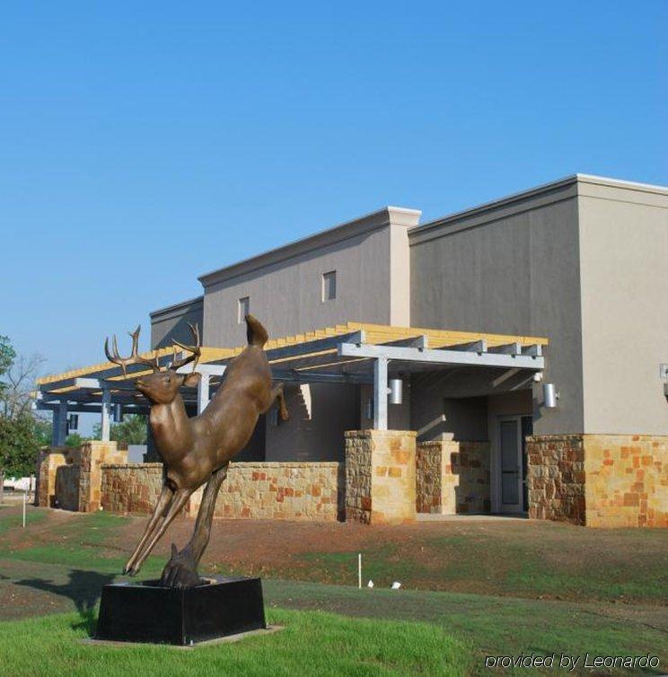 Holiday Inn Express Hotel And Suites Bastrop By Ihg Kültér fotó